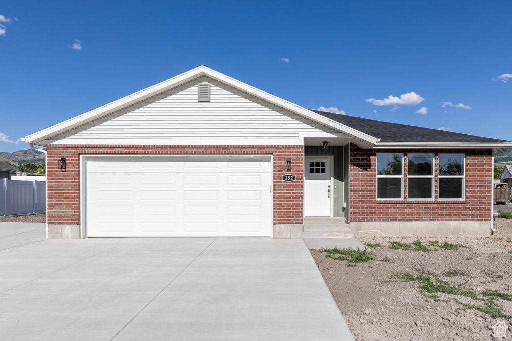 152 350 - Photo 1