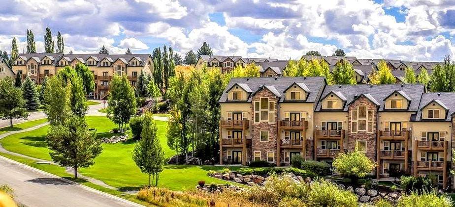 5060 Lake View Dr - Photo 1