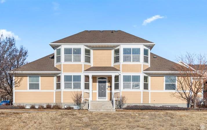 11643 Grandville Ave - Photo 1