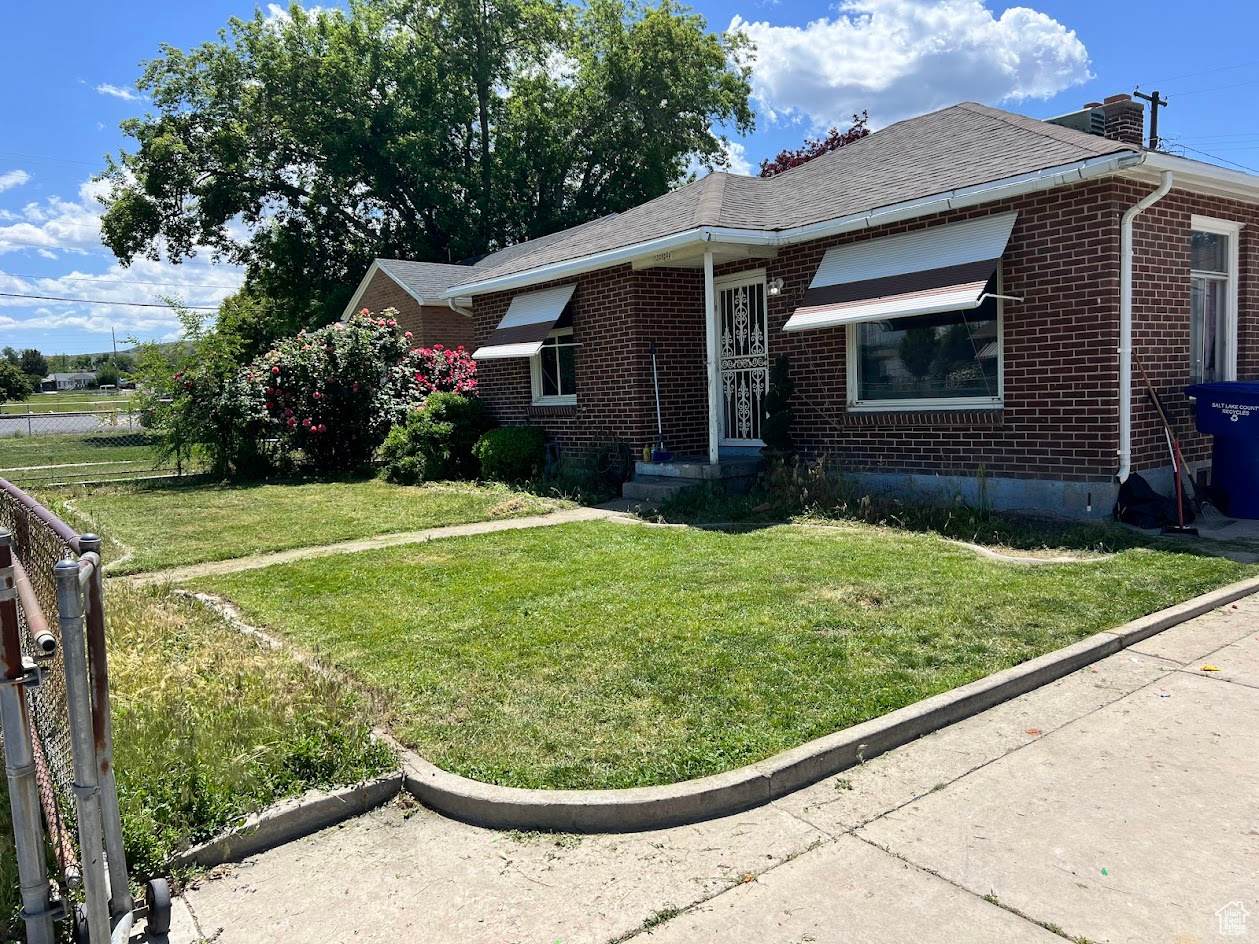 2980 Merton Way - Photo 1