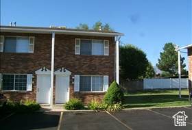 556 Fairfield Rd - Photo 1