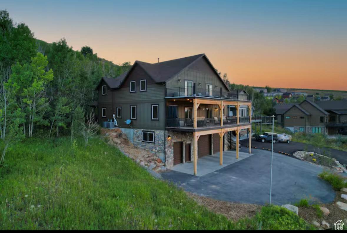 705 Lochwood Vw - Photo 1