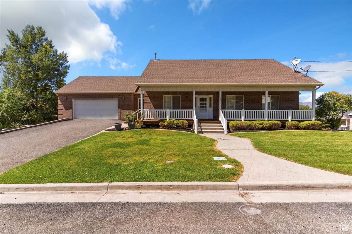 370 State St - Photo 1