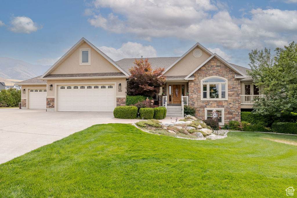 940 Canyon Rd - Photo 1