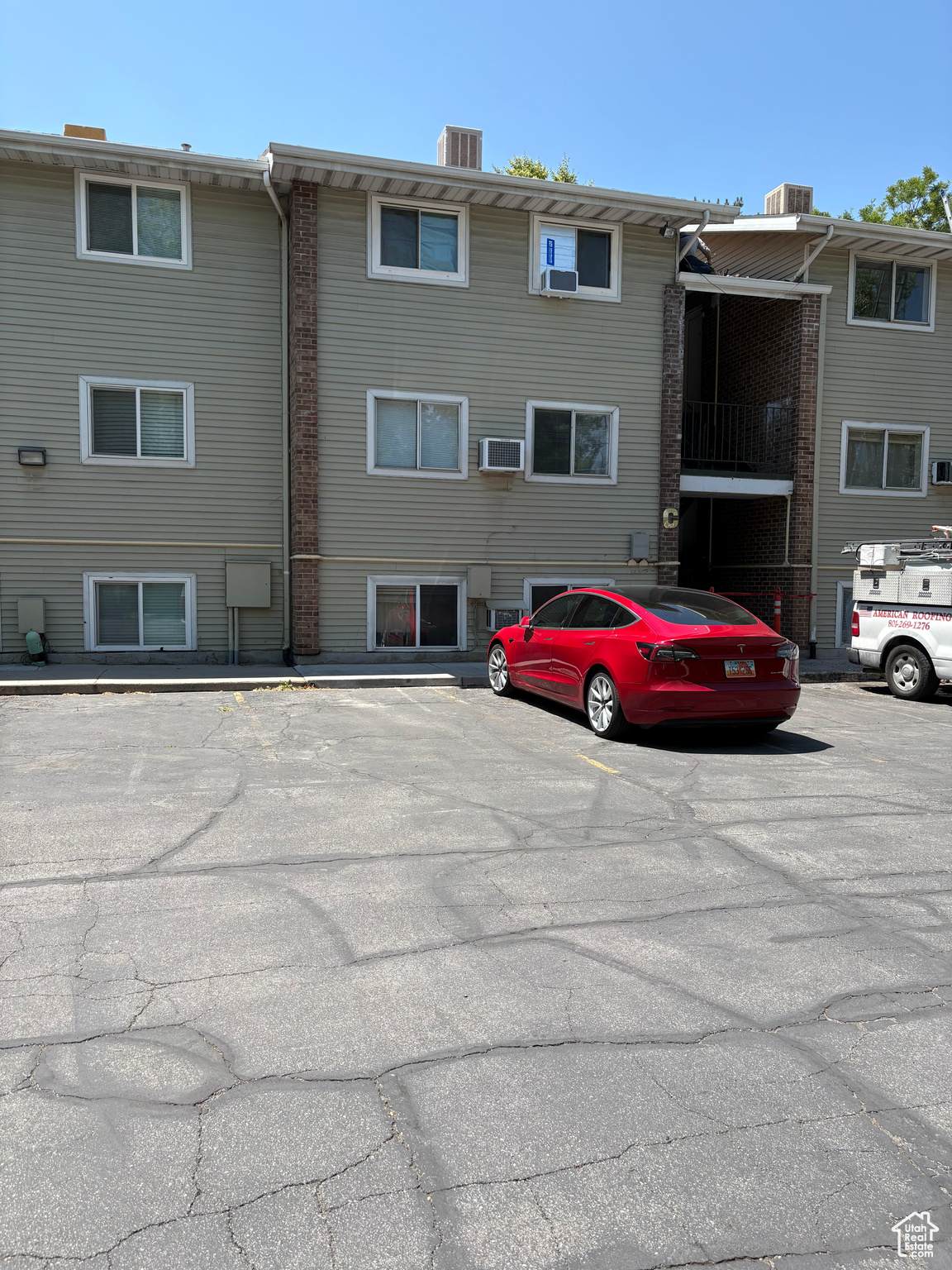 217 Foss St - Photo 1