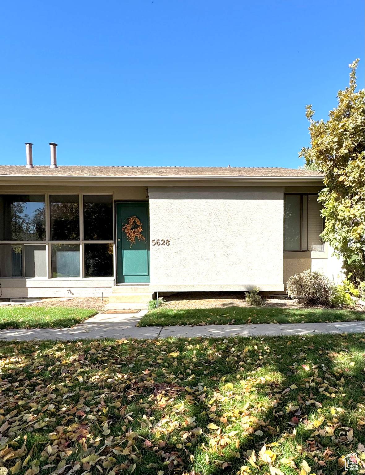 5628 Oakwood Ct - Photo 1