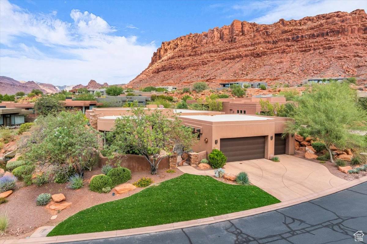 2331 Entrada Trl - Photo 1