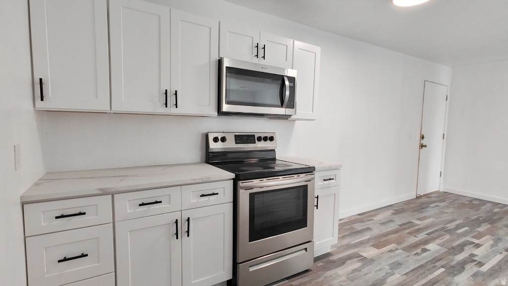 555 Starcrest Dr - Photo 1