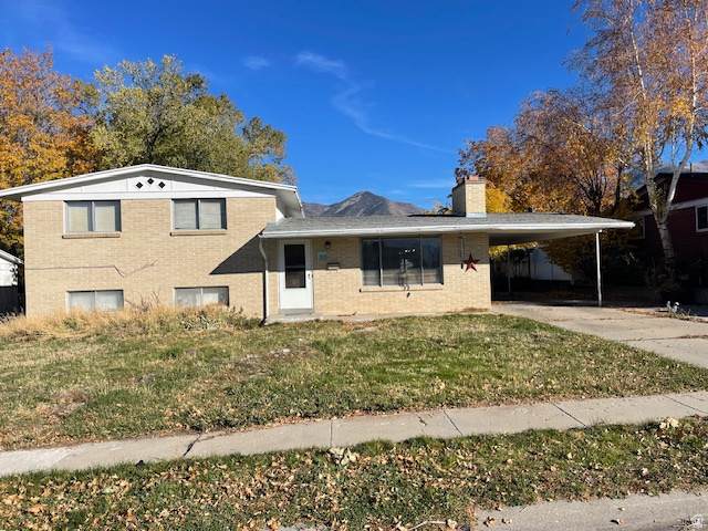 335 Fairlane Dr - Photo 1