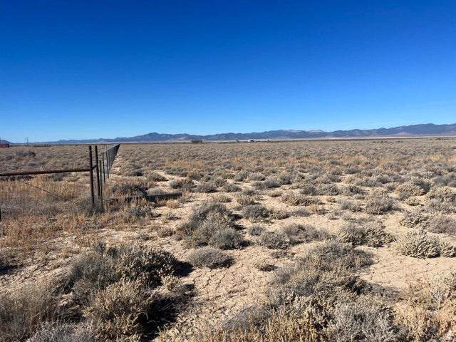 951 E-1567-0026-0000 - Photo 1