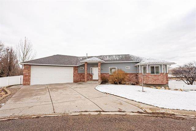 100 Mountain View Dr - Photo 1