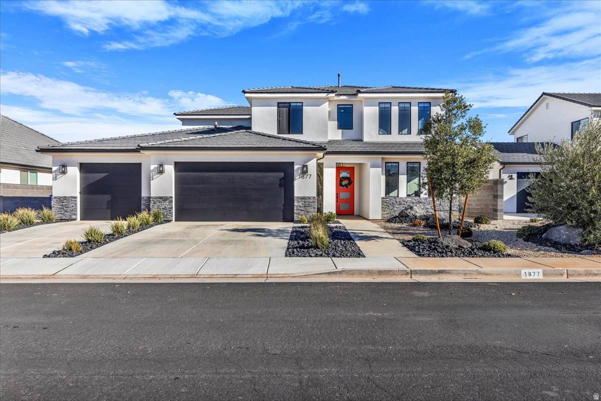 1877 Heritage Fields Dr - Photo 1