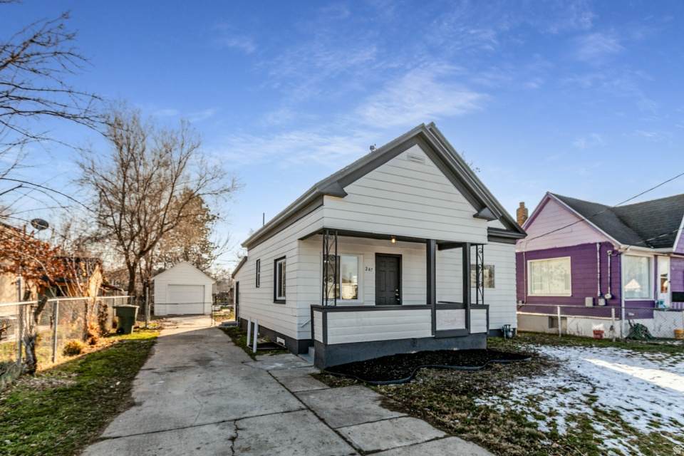 247 Franklin - Photo 1