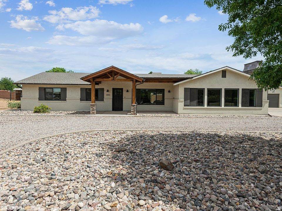 1442 Diamond Valley Dr - Photo 1