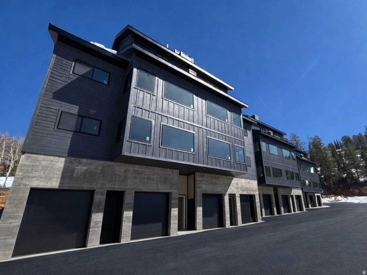 6560 Wolf Creek Dr Dr - Photo 1