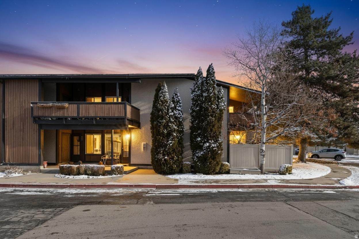 241 Garden Park Park - Photo 1