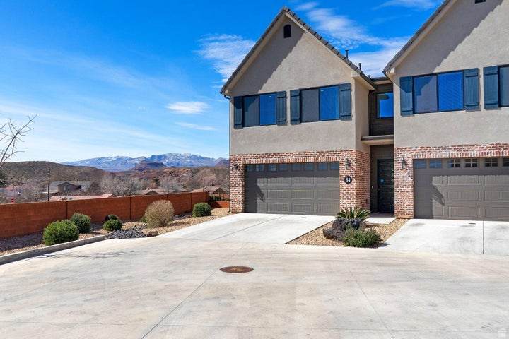 960 Heritage Dr - Photo 1