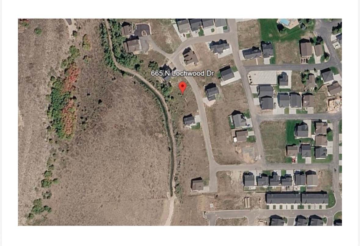 665 Lochwood Dr - Photo 1