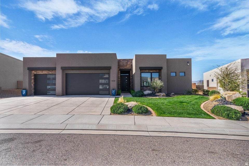 1559 Firepit Dr - Photo 1