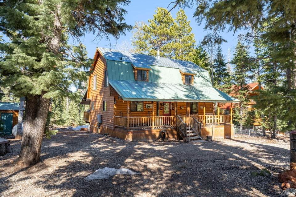 55 Forest Dr - Photo 1