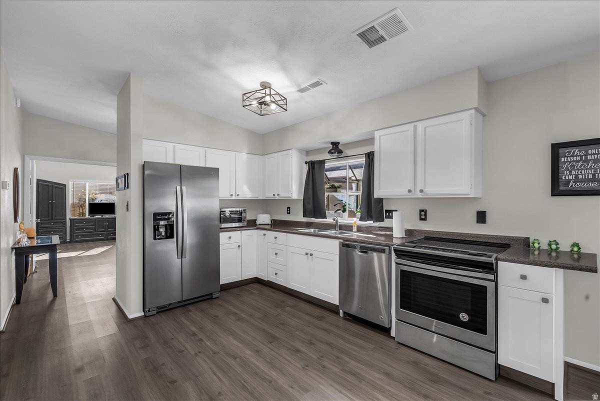320 Sunflower Dr - Photo 1