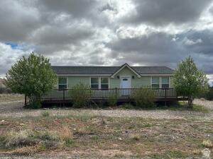 255 800 - Photo 1