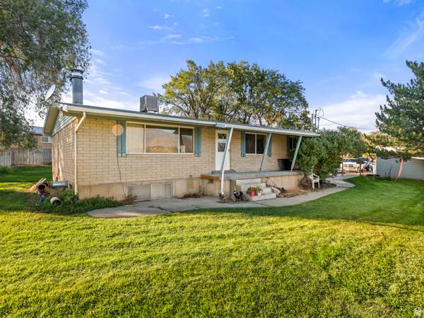 11437 Highway 6 - Photo 1