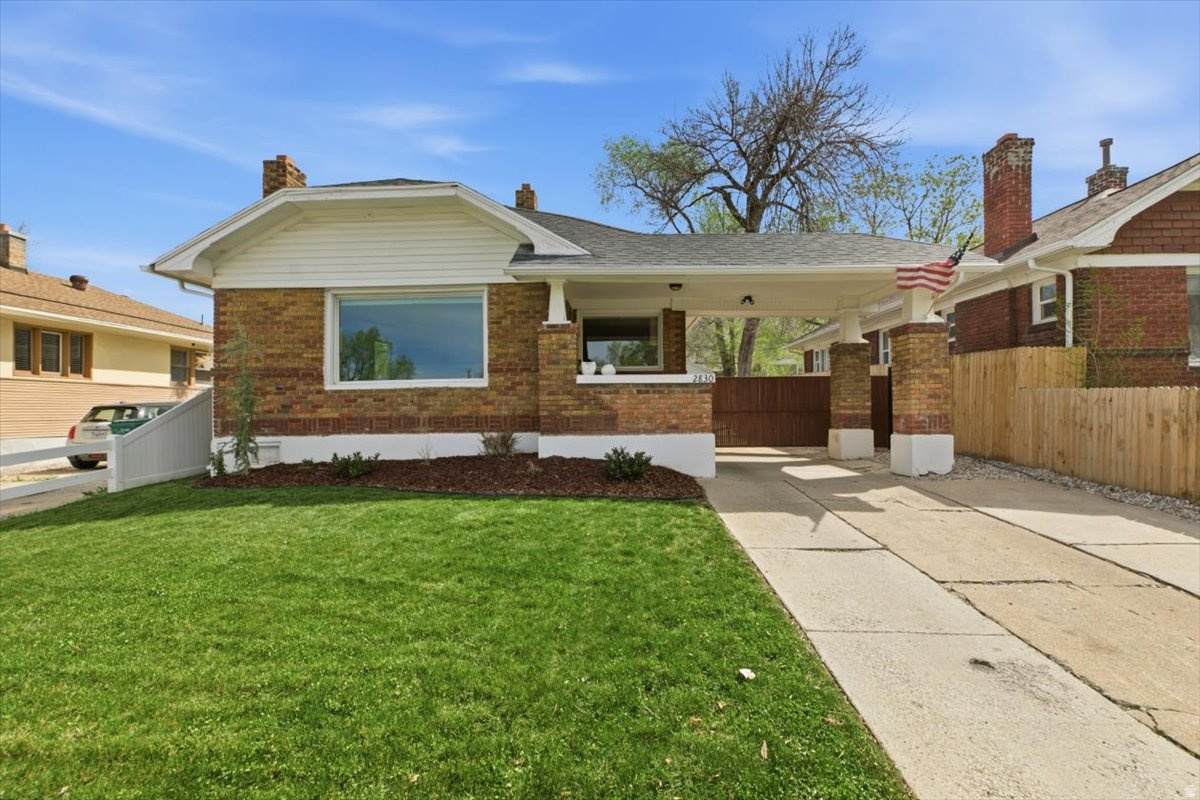 2830 Fowler Ave - Photo 1