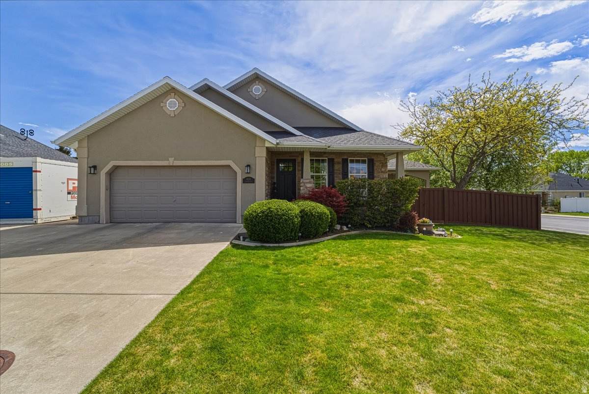 4521 Carriage Ln - Photo 1