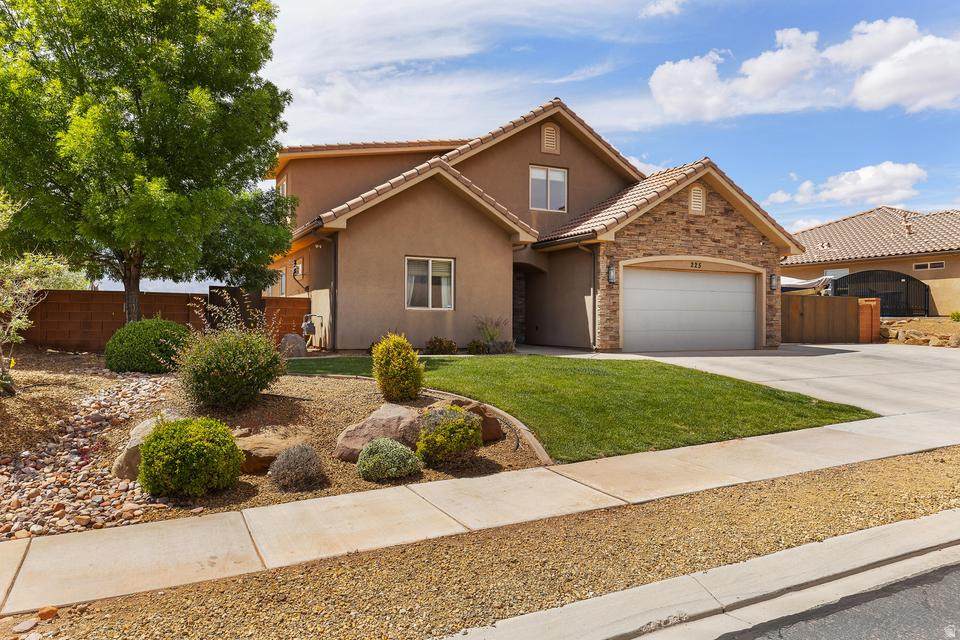 225 Falcon Ct - Photo 1