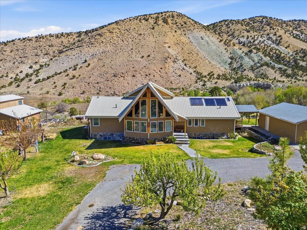 811 Canyon Rd - Photo 1