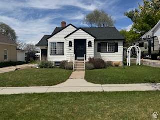 263 Center St - Photo 1