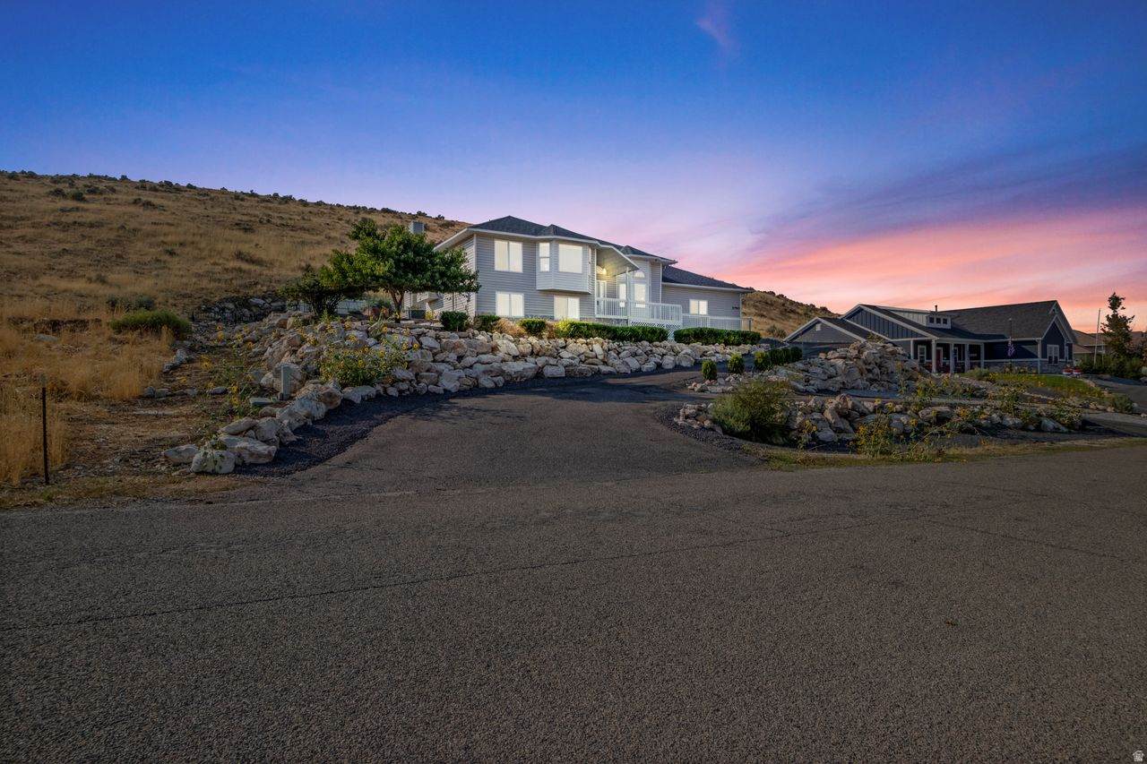 10965 Wallace Ln - Photo 1