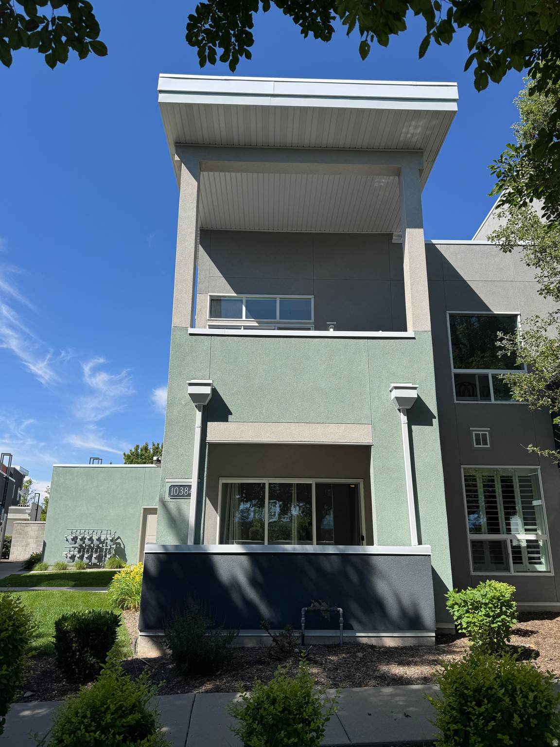 10384 Clarks Hill Dr - Photo 1