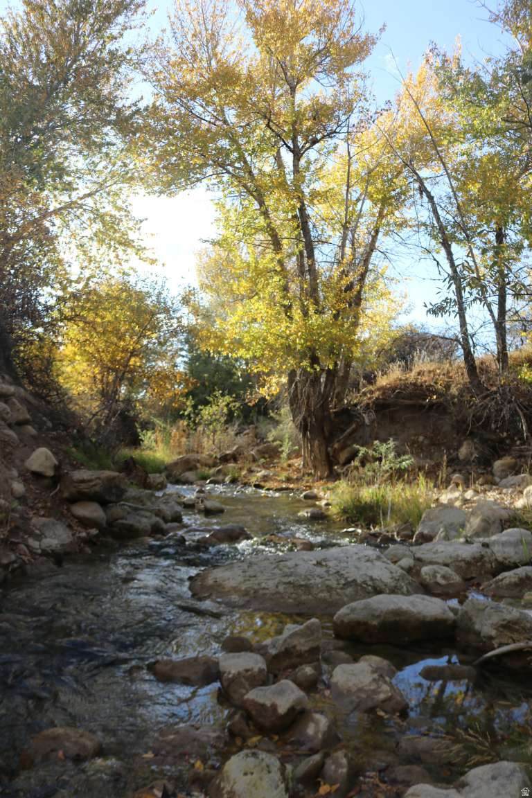 10830 18750 - Photo 1