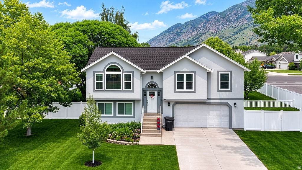 464 Saddleback Dr - Photo 1