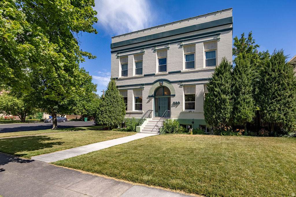 299 Center St - Photo 1