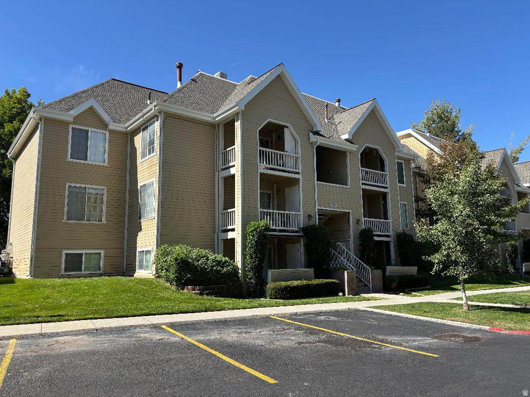1212 Waterside Cv - Photo 1