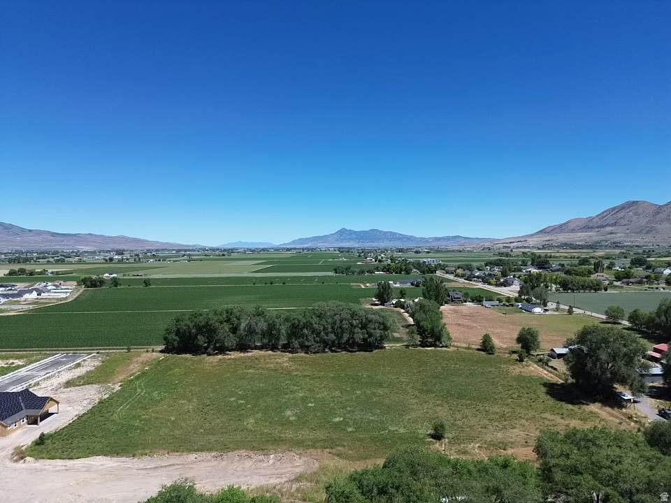 4488 River Rd - Photo 1