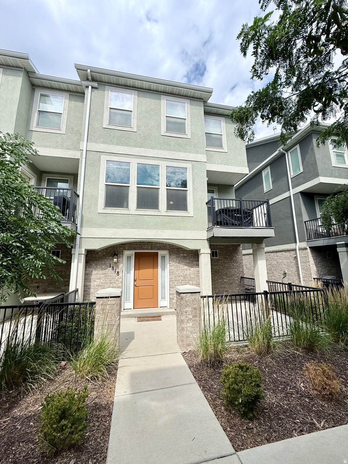 1818 Torlundy Dr - Photo 1