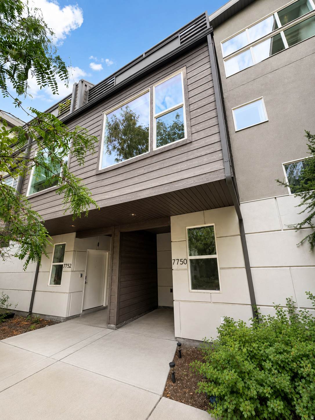 7750 Rooftop Dr - Photo 1