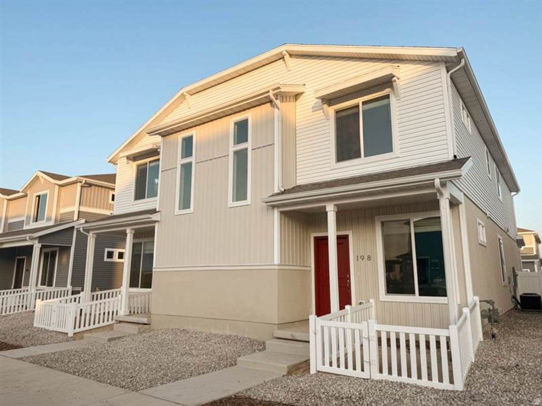 256 Browns Creek St - Photo 1