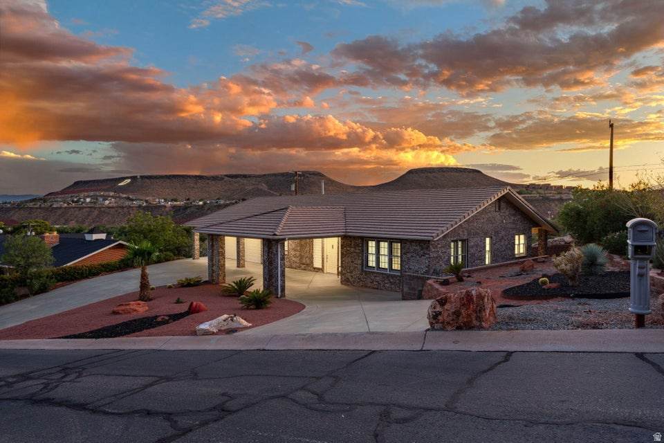 339 Sandstone Cir - Photo 1