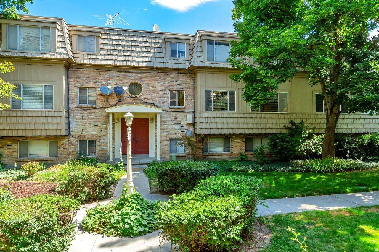 2220 Murray Holladay Rd - Photo 1