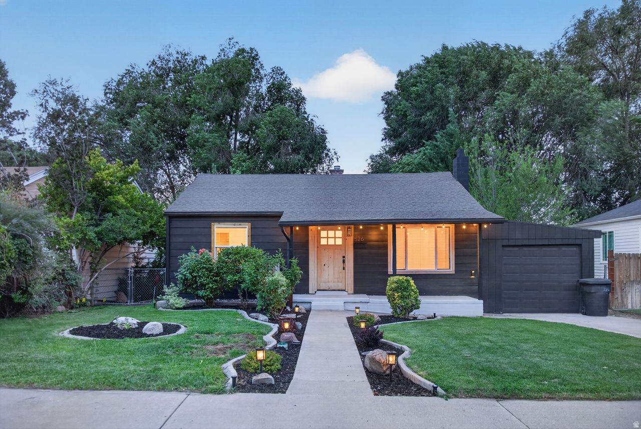 526 Idaho Ave - Photo 1