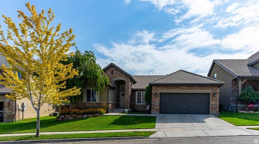 4832 Shady View Ln - Photo 1