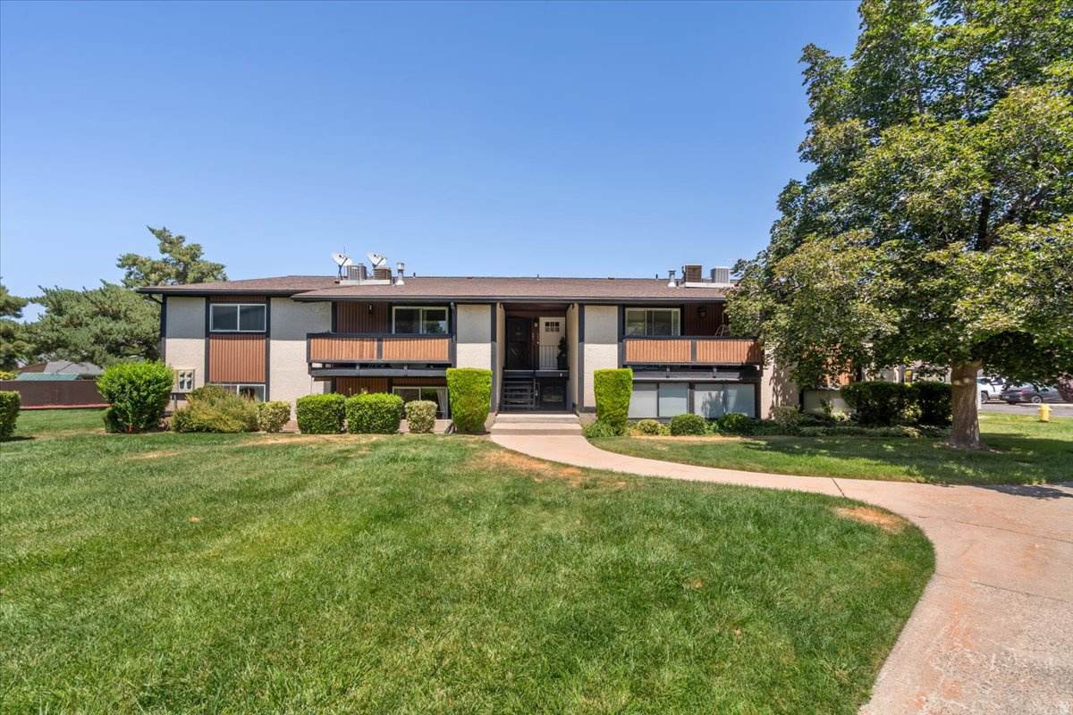263 Garden Park Dr - Photo 1
