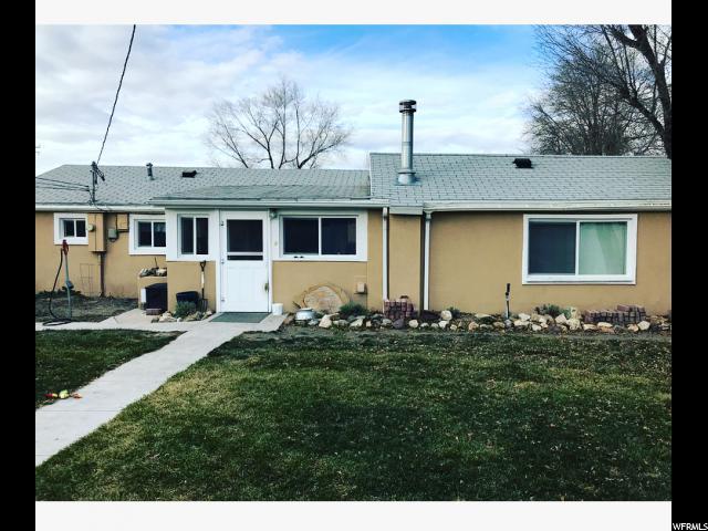 2562 Hempstead St - Photo 1