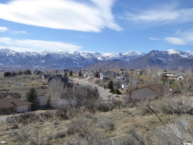 705 Valley Dr - Photo 1