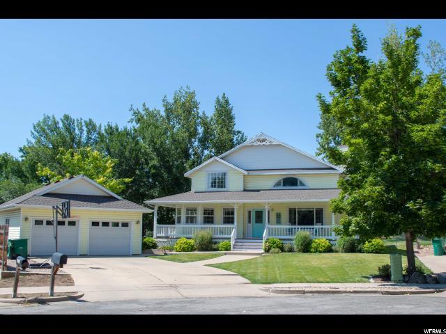 1206 Cistena Cir - Photo 1